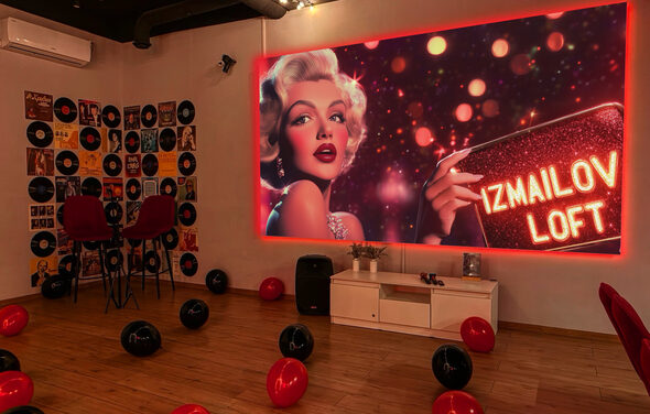 Лофт-зал со сценой