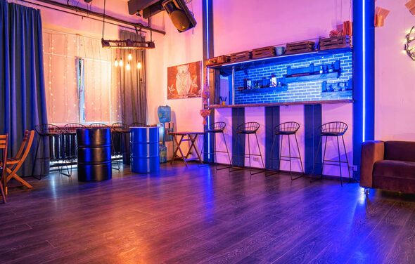 Просторный лофт с грилем и верандой