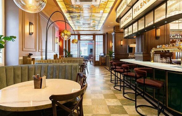 Italica. Банкетный зал в особняке в центре города