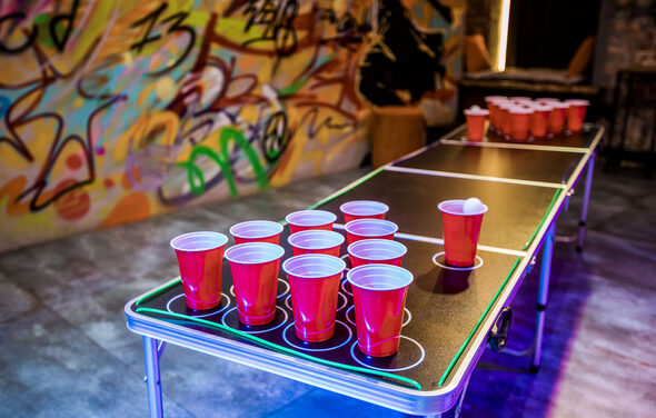 Дизайнерский лофт с неоном