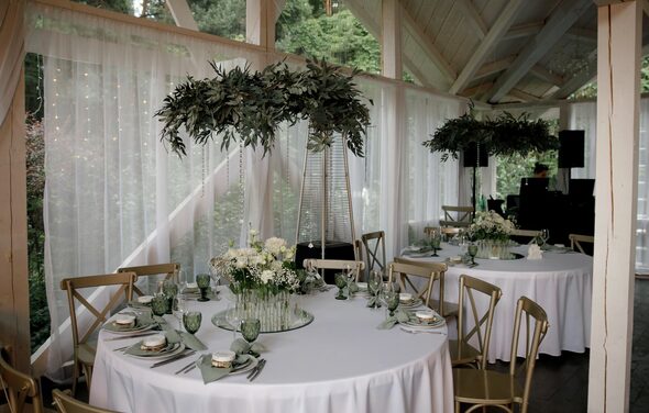 Банкетный зал в Усадьбе Лесной берег