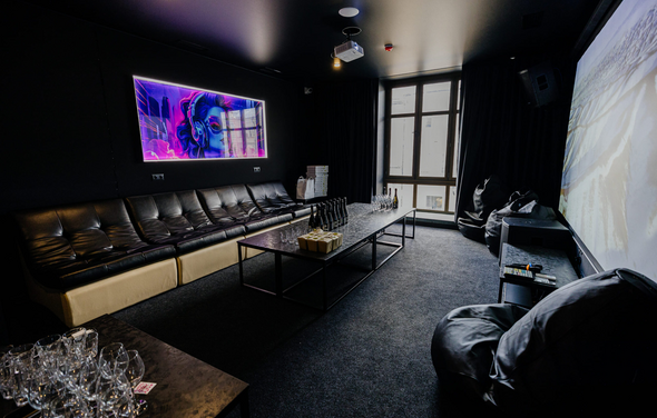 Friend's Hall. Харизма Зал №3 Полный газ 