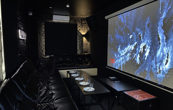 Friend's Hall. Харизма Зал №4 Вайб 