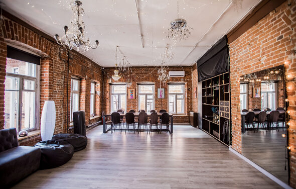 Винтажный лофт-зал 