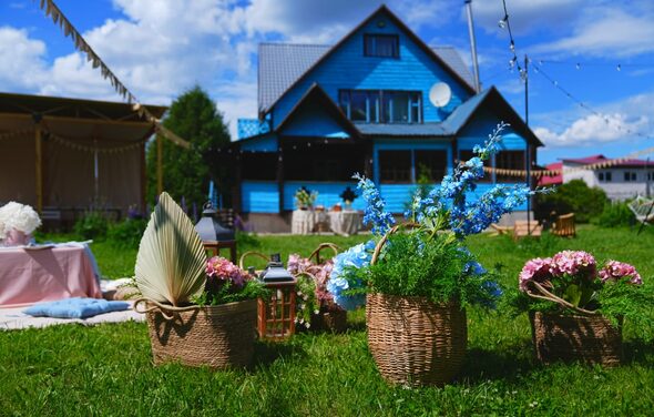 Загородный коттедж с большой территорией в экостиле в Химках