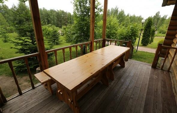 Летняя терраса на территории парка Лосиный Остров