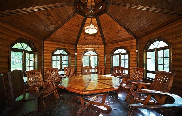 Беседка с мангалом для шашлыка на территория санатория