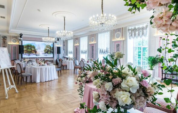 Крыша. Банкетный зал в историческом центре