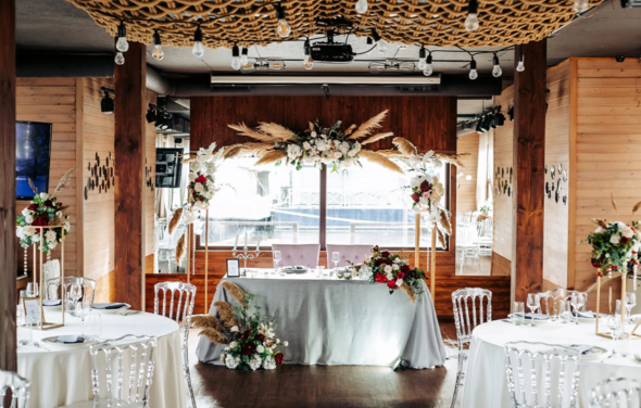 Мarseria. Банкетный зал на воде