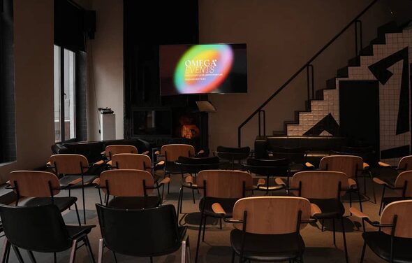 OMEGA LOFT. Лофт с террасой и камином 