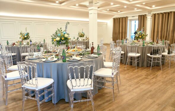 Банкетный зал с верандой