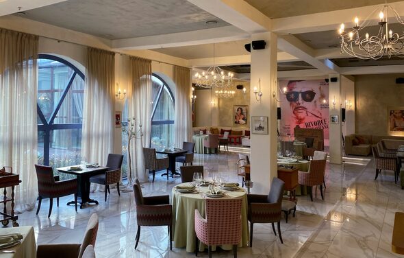 Беладжо. Банкетный зал в средиземноморском стиле