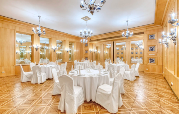 Президент-отель. Атмосферный банкетный зал
