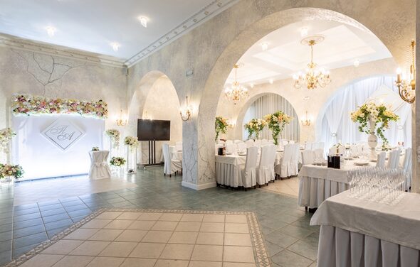 У Эдуарда. Роскошный банкетный зал