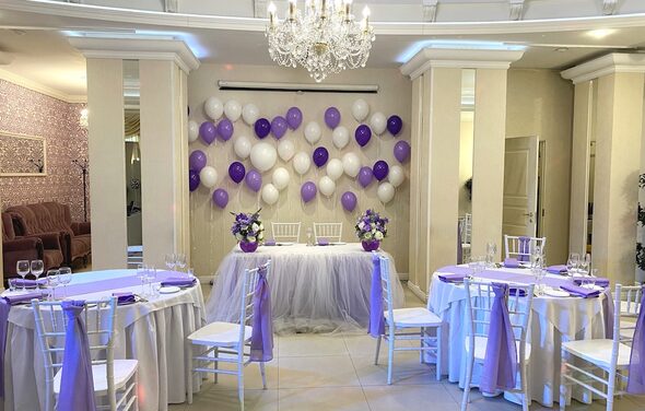 ПРАЗ-Д-НИК. Маленький банкетный зал