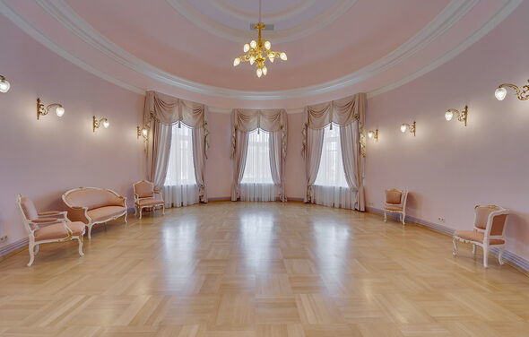 Милютин. Розовый банкетный зал