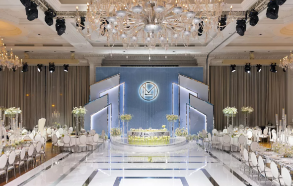 Imperial Plaza. Банкетный зал с панорамными окнами