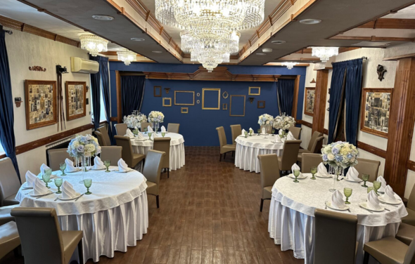 Кабинет-Портрет. Уютный банкетный зал