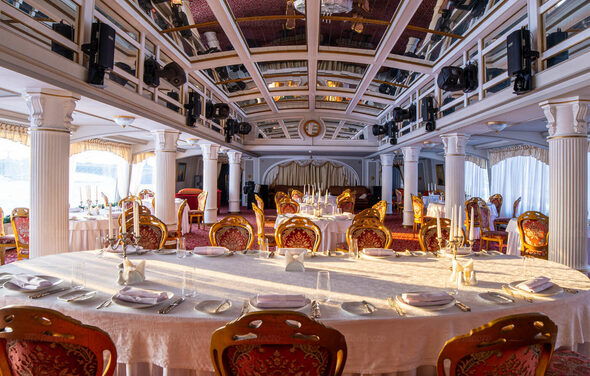 Фрегат. Банкетный зал с панорамным видом