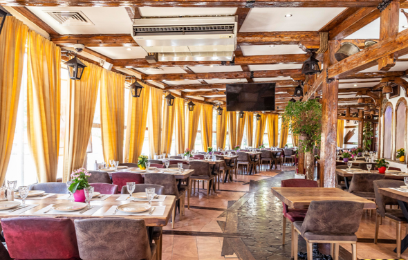 Бакинский бульвар. Банкетный зал с панорамными окнами