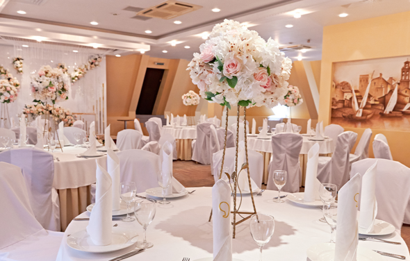 Бакинский бульвар. Светлый банкетный зал