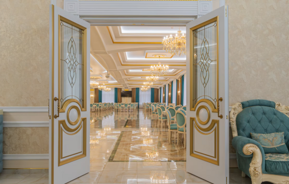 Меридиан. Роскошный банкетный зал 