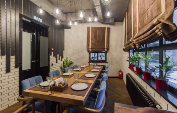 Гранат Black Кафе. Маленький банкетный зал