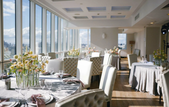 City Lounge. Банкетный зал с видом на Москву-реку 