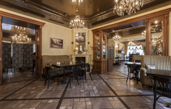 Булошная. Банкетный зал с камином 