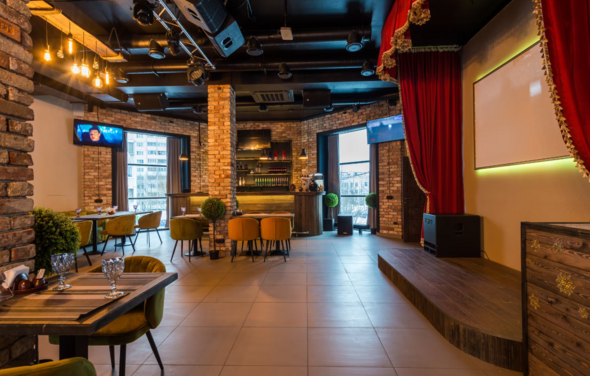 Suliko. Банкетный небольшой зал со сценой