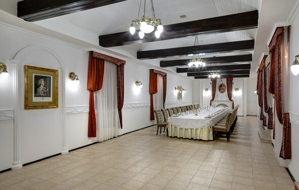 Усадьба. Белый банкетный зал