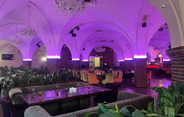 Ресторан в винтажном стиле