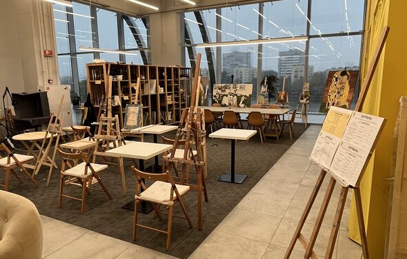 Художественная лофт-студия под закрытие