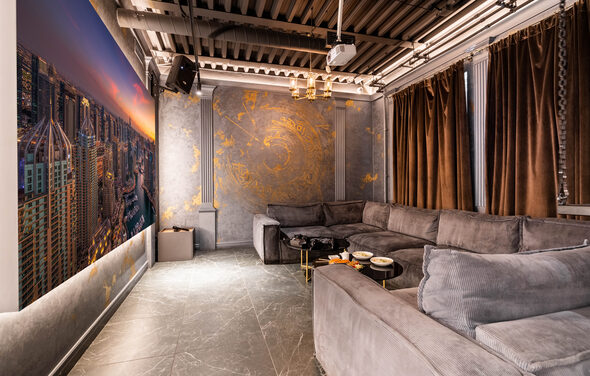 Роскошный лофт-зал