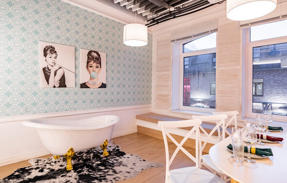 Лофт-зал в стиле Тиффани