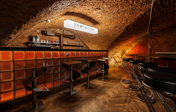 Атмосферный лофт-зал в центре города