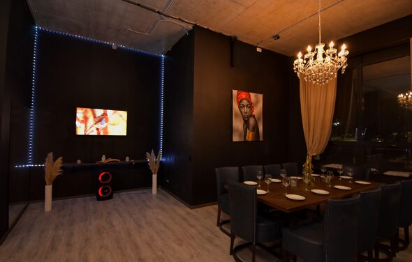 Тёмный уютный лофт