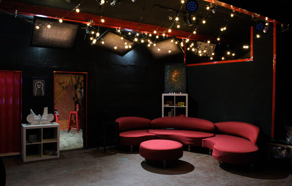 Лофт в стилистике видео-салона