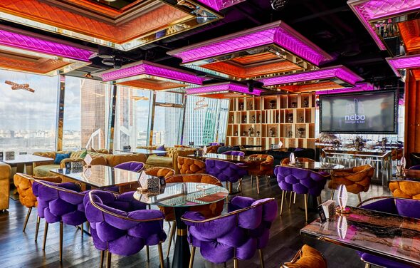 Лаундж-бар под закрытие в Москва-Сити