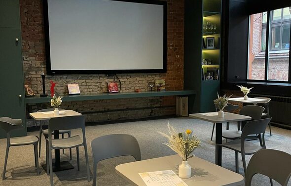 Лофт для мероприятий с гольф-симулятором