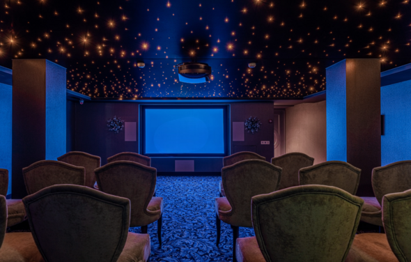 Лофт - кинозал для различных мероприятий