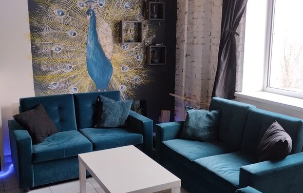 Уютный лофт-зал с караоке