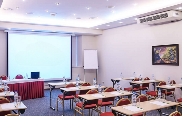 Светлая площадка для деловых встреч