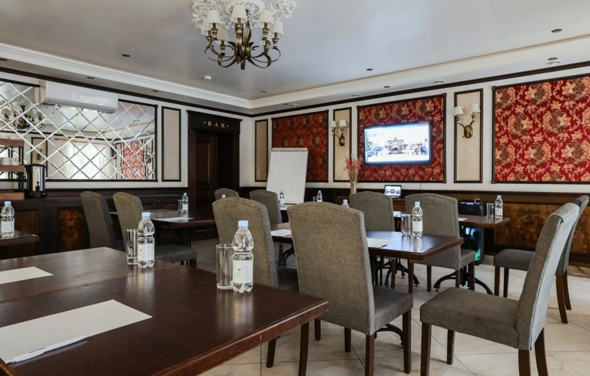 Небольшой конференц-зал в отеле