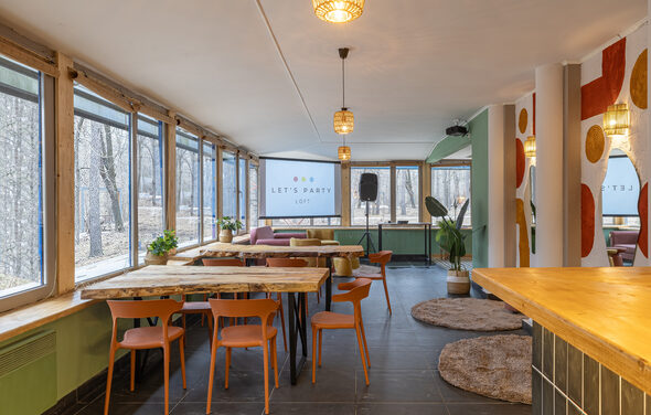 Лофт с панорамными окнами в парке Сокольники