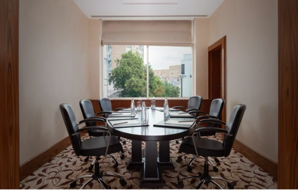 Комната для закрытых переговоров