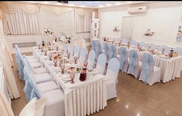 Корсаков. Банкетный зал в нежных тонах