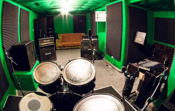 Оборудованная репетиционная база