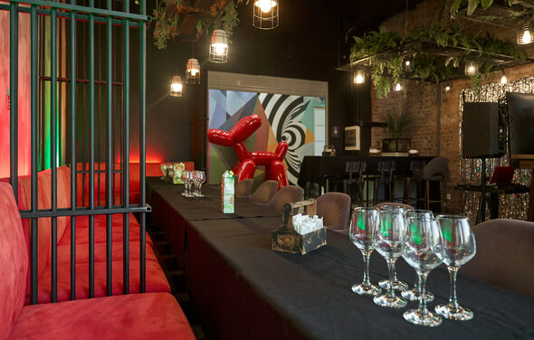 Уютный и стильный лофт с барной стойкой