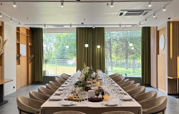 АДАМ. Светлый банкетный зал